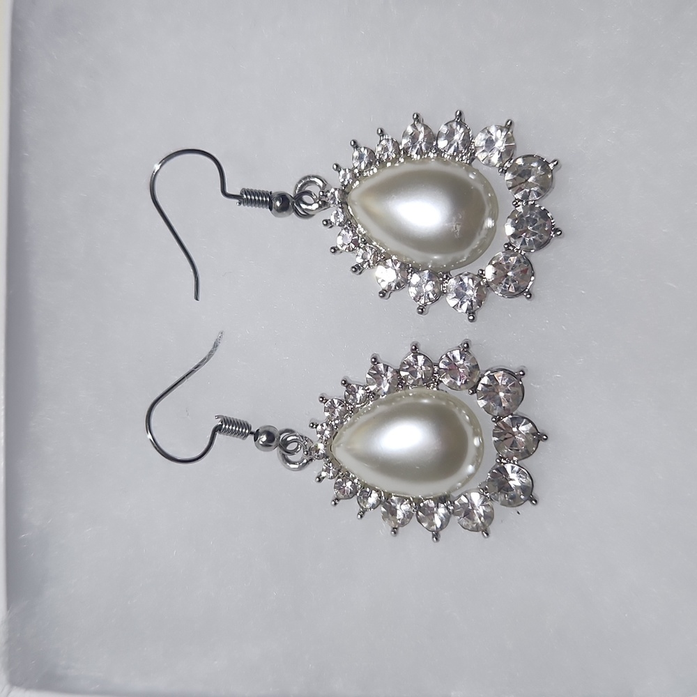 Elegant Silver and Pearl Drop Earrings